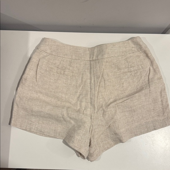 517-dynamite Final Sale
Delta Tailored Linen Shorts - Picture 8 of 10